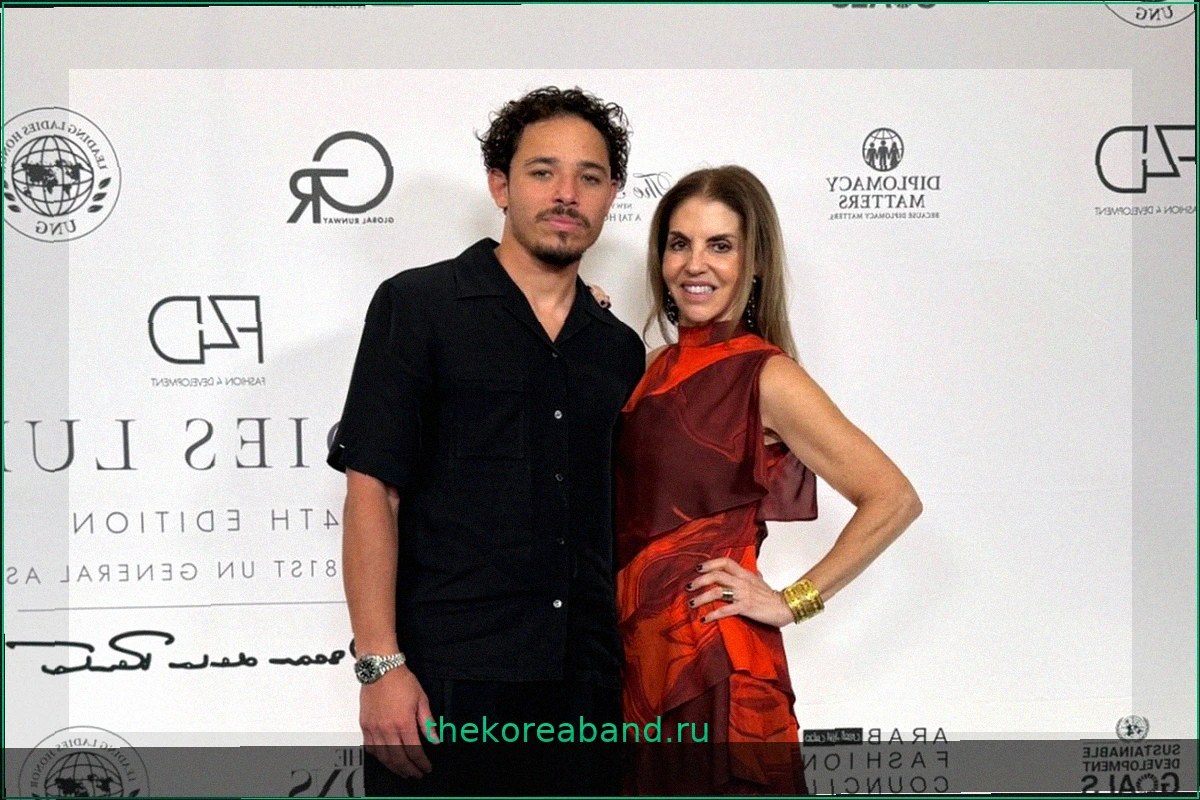 Лейла Кобо из Billboard отмечена Fashion 4 Development за вклад в культуру