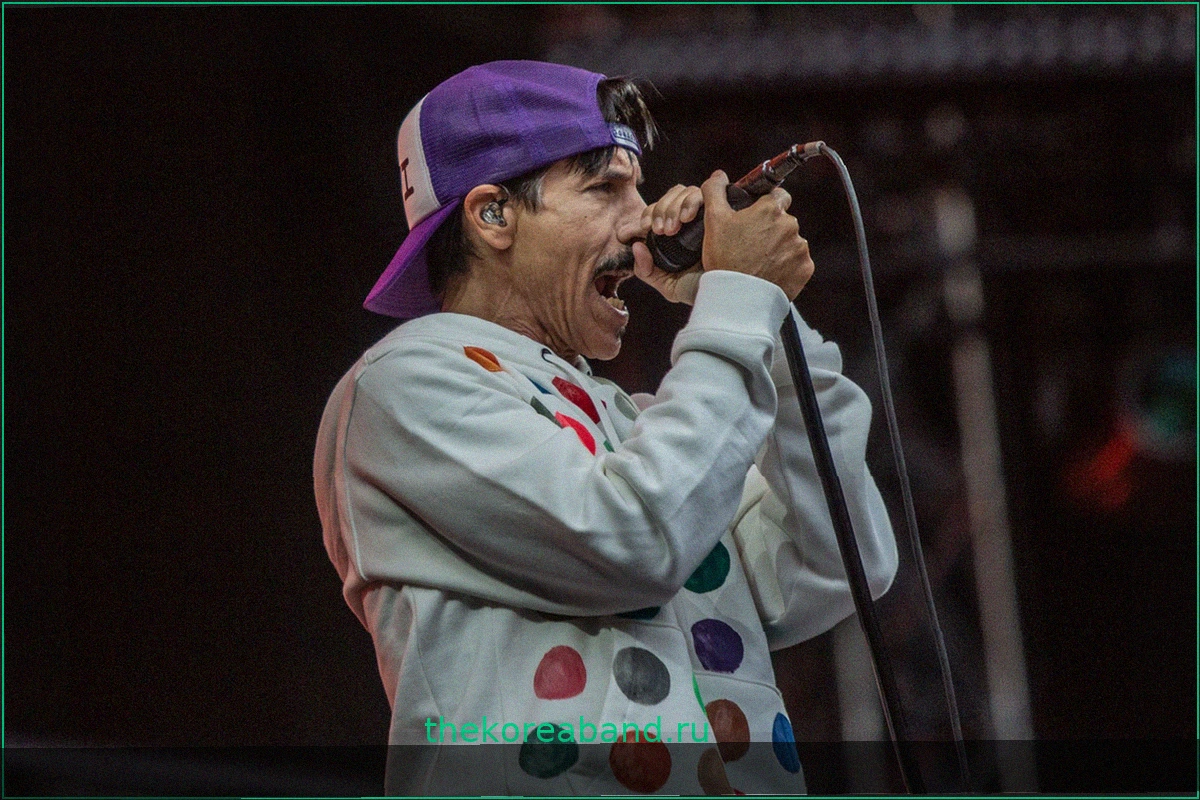 Red Hot Chili Peppers продали свои мастер-права за 350 миллионов долларов