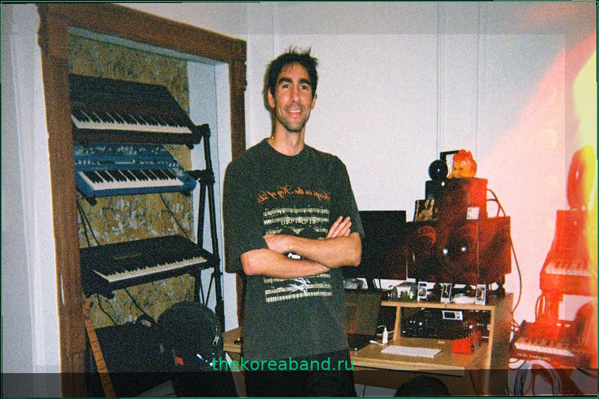 "There’s all this discourse online about how everything is out of tune on that track, but we need imperfection!": Oscar Scheller on his chart-smashing, Zara Larsson-featuring remix of PinkPantheress' Stateside