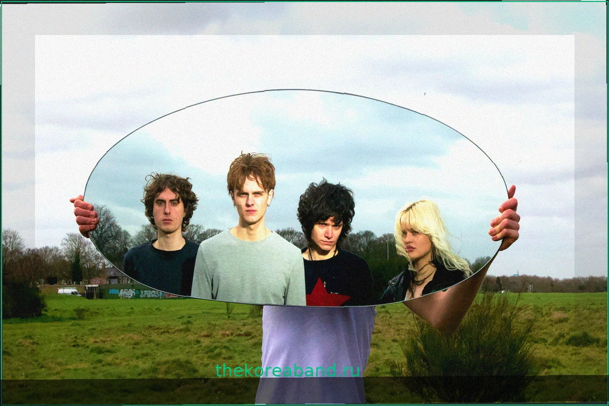 Saint Clair: Четверка, звучащая как столкновение Radiohead и Pixies, с видением на несколько альбомов
